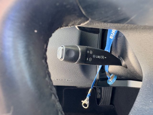 MERCEDES-BENZ E 200 usata 57