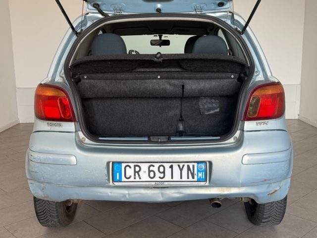 TOYOTA Yaris usata 6