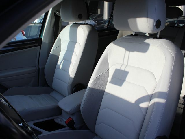 VOLKSWAGEN Tiguan Allspace usata, con Controllo automatico clima