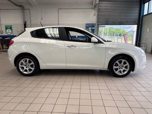 ALFA ROMEO Giulietta usata, con Airbag Passeggero