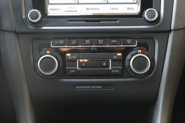 VOLKSWAGEN Golf usata, con Isofix