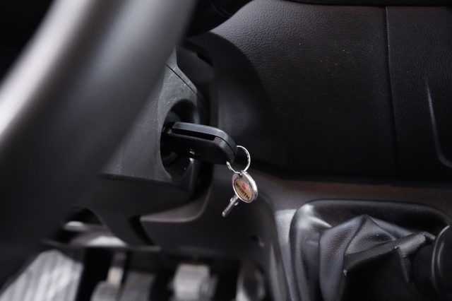 RENAULT Master usata, con Autoradio digitale