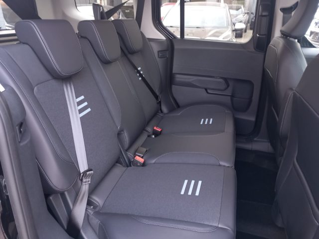 FORD Tourneo Courier usata, con Isofix