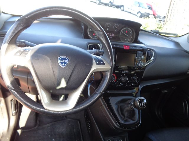 LANCIA Ypsilon usata, con Chiusura centralizzata