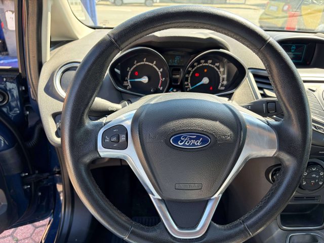 FORD Fiesta usata, con Lettore CD