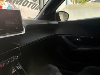 PEUGEOT 2008 usata, con Sensore di luce