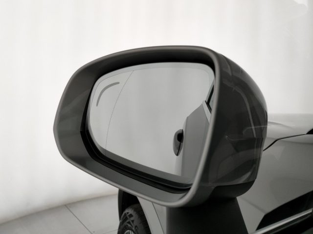 VOLVO XC90 usata, con Sistema di navigazione