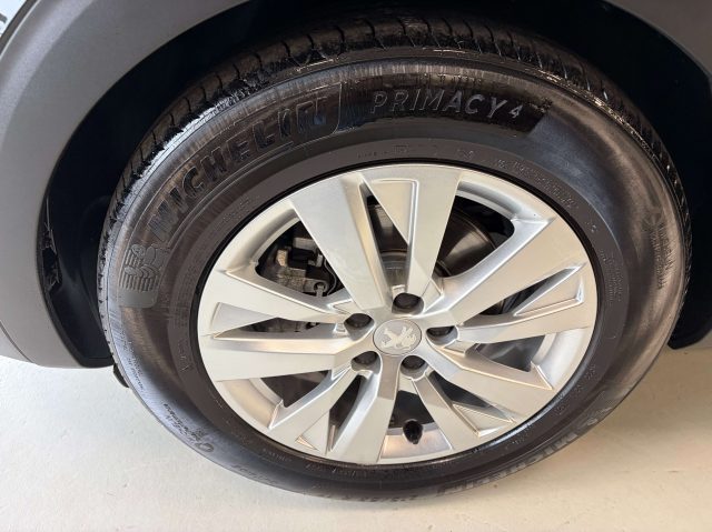 PEUGEOT 3008 usata, con Park Distance Control