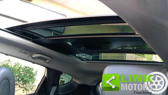 HYUNDAI Santa Fe usata, con Gancio traino