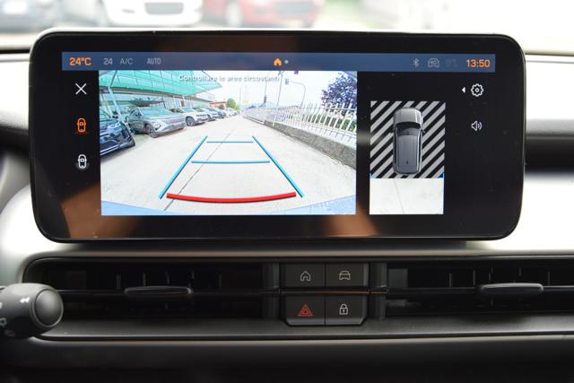 JEEP Avenger usata, con USB
