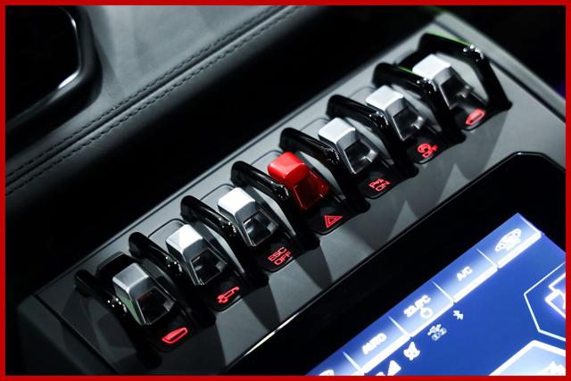 LAMBORGHINI Huracan usata 12