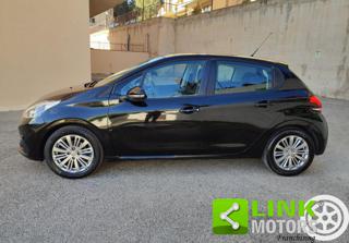 PEUGEOT 208 usata, con Autoradio