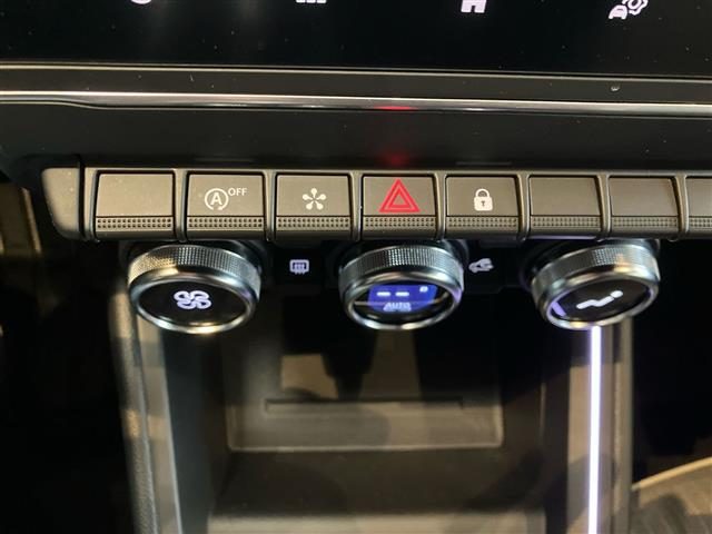 RENAULT Clio usata, con Hill holder