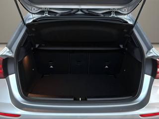 MERCEDES-BENZ A 180 usata, con Boardcomputer