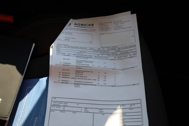 MERCEDES-BENZ E 220 usata 102