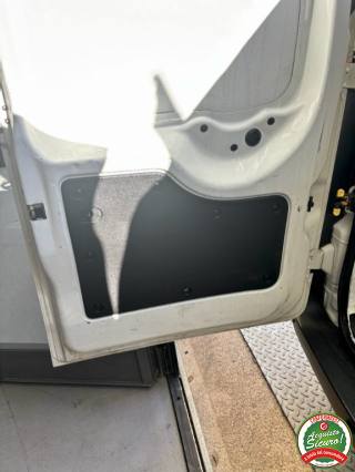 FIAT Fiorino usata, con USB