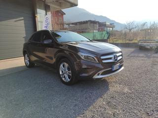 MERCEDES-BENZ GLA 200 usata, con Airbag