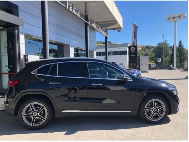 MERCEDES-BENZ GLA 200 usata, con Chiusura centralizzata