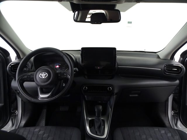 TOYOTA Yaris usata, con Volante multifunzione