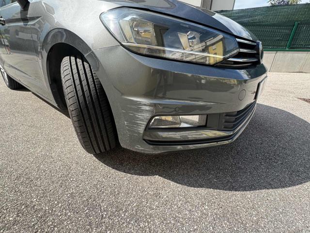 VOLKSWAGEN Touran usata, con Cruise Control