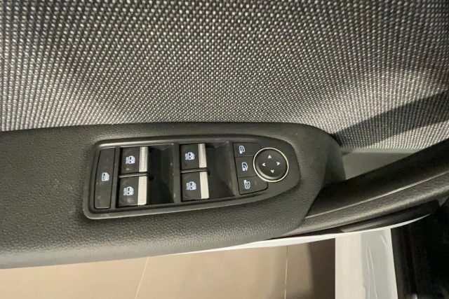 RENAULT Captur usata, con Sensore di pioggia