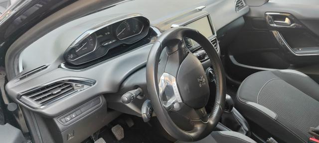 PEUGEOT 208 usata, con Airbag Passeggero