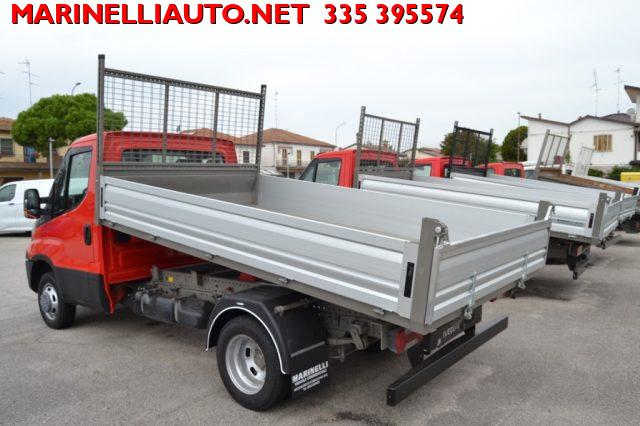 IVECO Daily usata, con Servosterzo