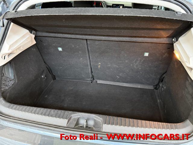 RENAULT Clio usata, con Luci diurne LED