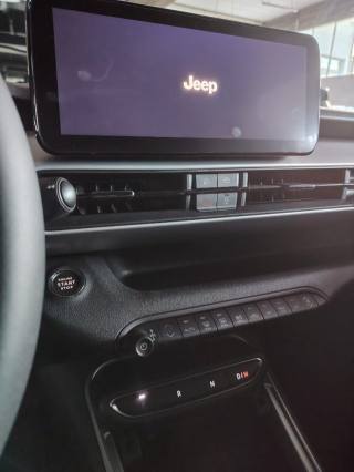 JEEP Avenger usata, con Sensori di parcheggio posteriori