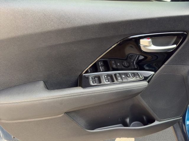 KIA Niro usata, con Autoradio digitale