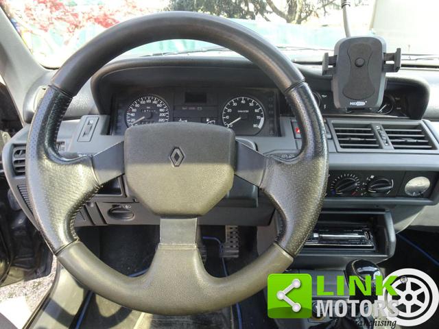 RENAULT Clio usata, con Tettuccio apribile