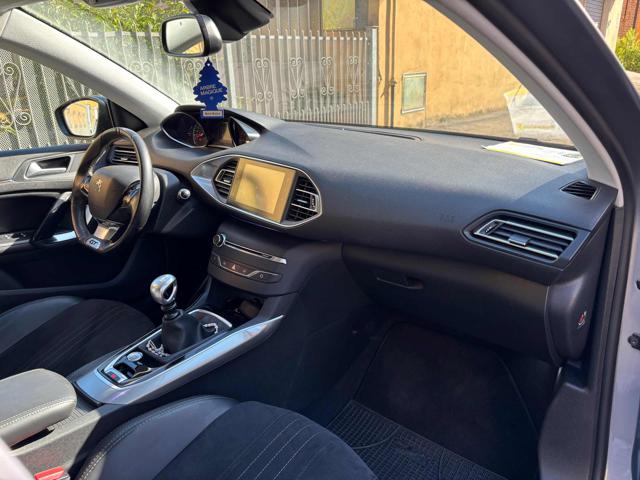 PEUGEOT 308 usata, con Park Distance Control