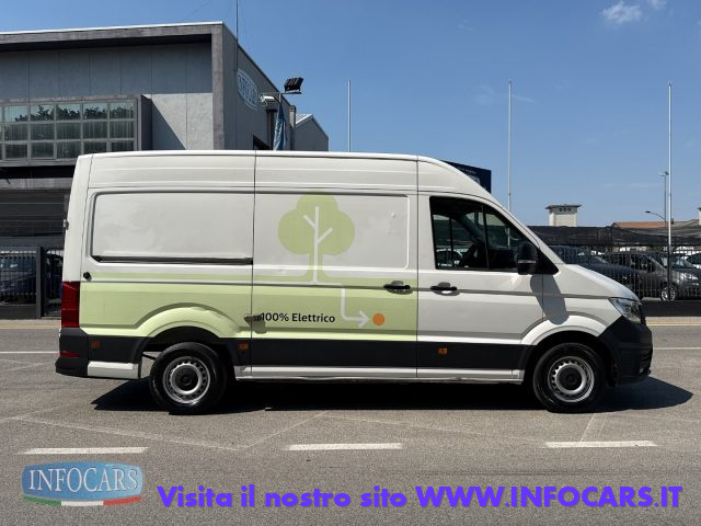 VOLKSWAGEN Crafter usata, con Bracciolo