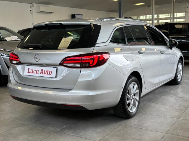 OPEL Astra usata, con Autoradio