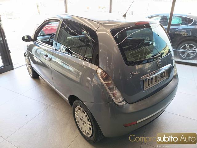 LANCIA Ypsilon usata, con Autoradio