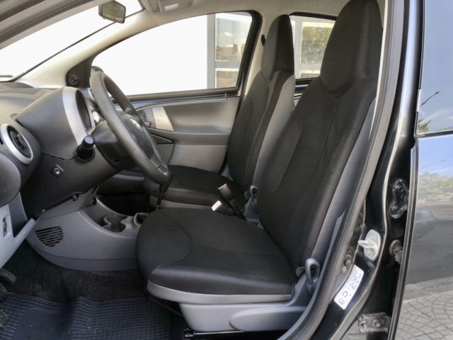 TOYOTA Aygo usata, con Chiusura centralizzata