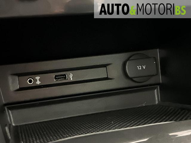 VOLKSWAGEN Tiguan usata, con USB