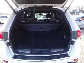 JEEP Grand Cherokee usata, con Autoradio