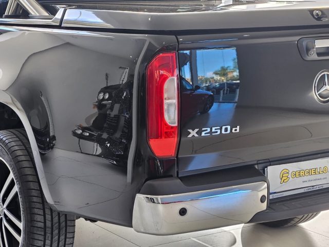 MERCEDES-BENZ X 250 usata, con Fendinebbia