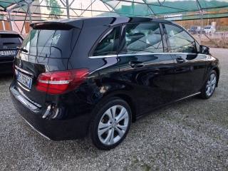 MERCEDES-BENZ B 180 usata, con Alzacristalli elettrici