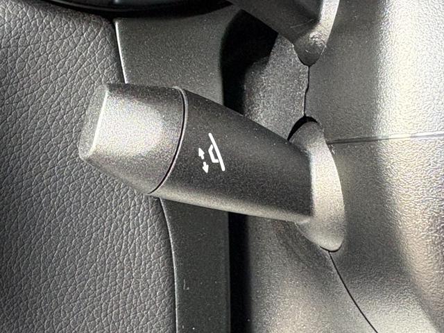 MERCEDES-BENZ GLC 300 usata, con Volante in pelle