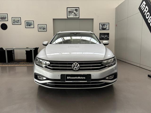 VOLKSWAGEN Passat Variant usata, con Airbag