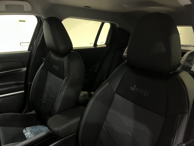 JEEP Avenger usata, con Touch screen