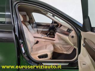 BMW 750 usata, con Portellone posteriore elettrico