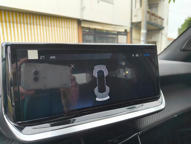 PEUGEOT 2008 usata, con Controllo automatico clima