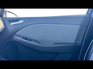 RENAULT Clio usata, con Specchietti laterali elettrici