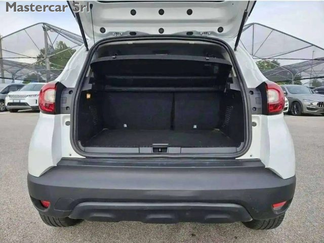 RENAULT Captur usata, con Sedile posteriore sdoppiato