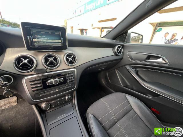MERCEDES-BENZ CLA 220 usata, con Controllo automatico clima