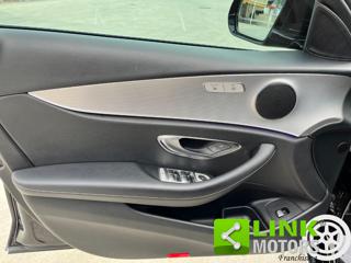 MERCEDES-BENZ E 200 usata, con Park Distance Control