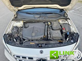 MERCEDES-BENZ GLA 220 usata, con Volante multifunzione